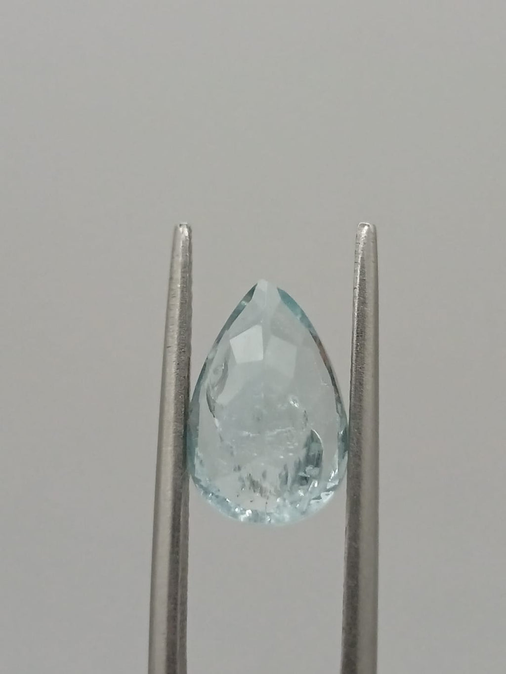 Aguamarina forma de gota de 2.43ct