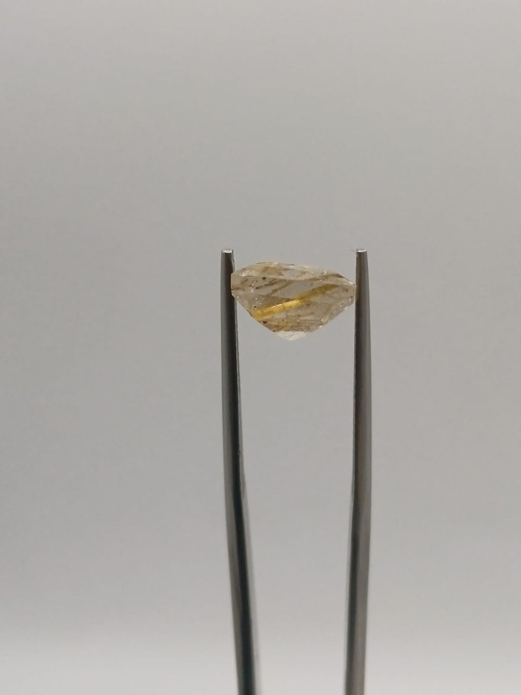 Cuarzo rutilado rectangular de 5.86ct