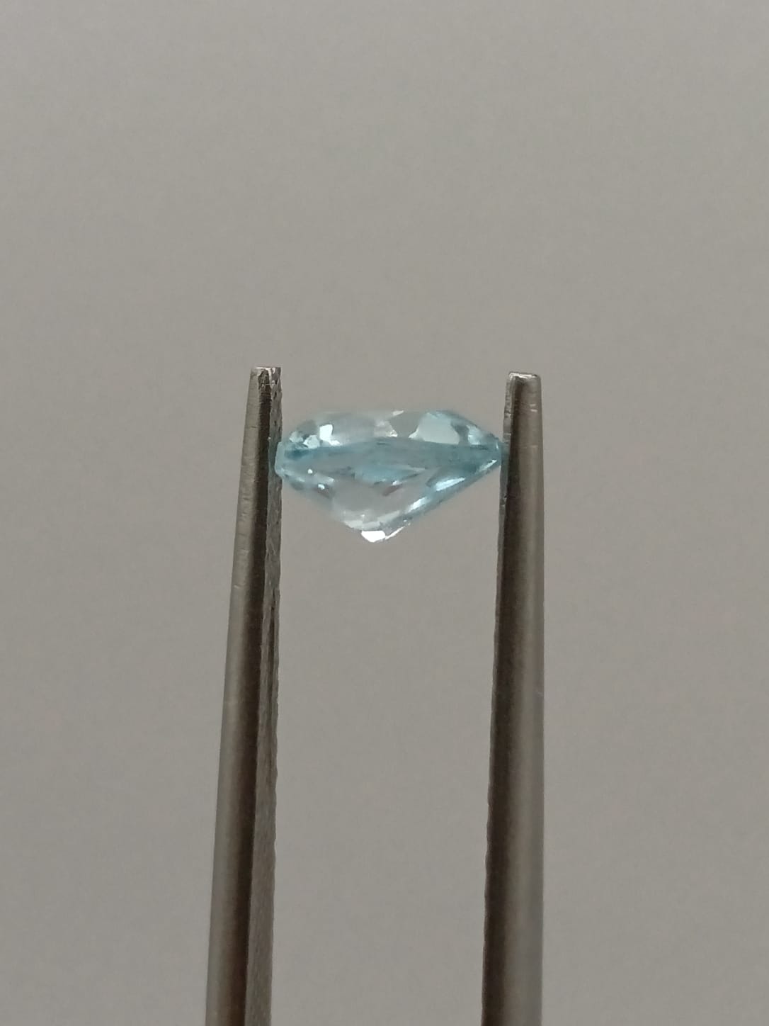Aguamarina forma de corazón de 0.94ct