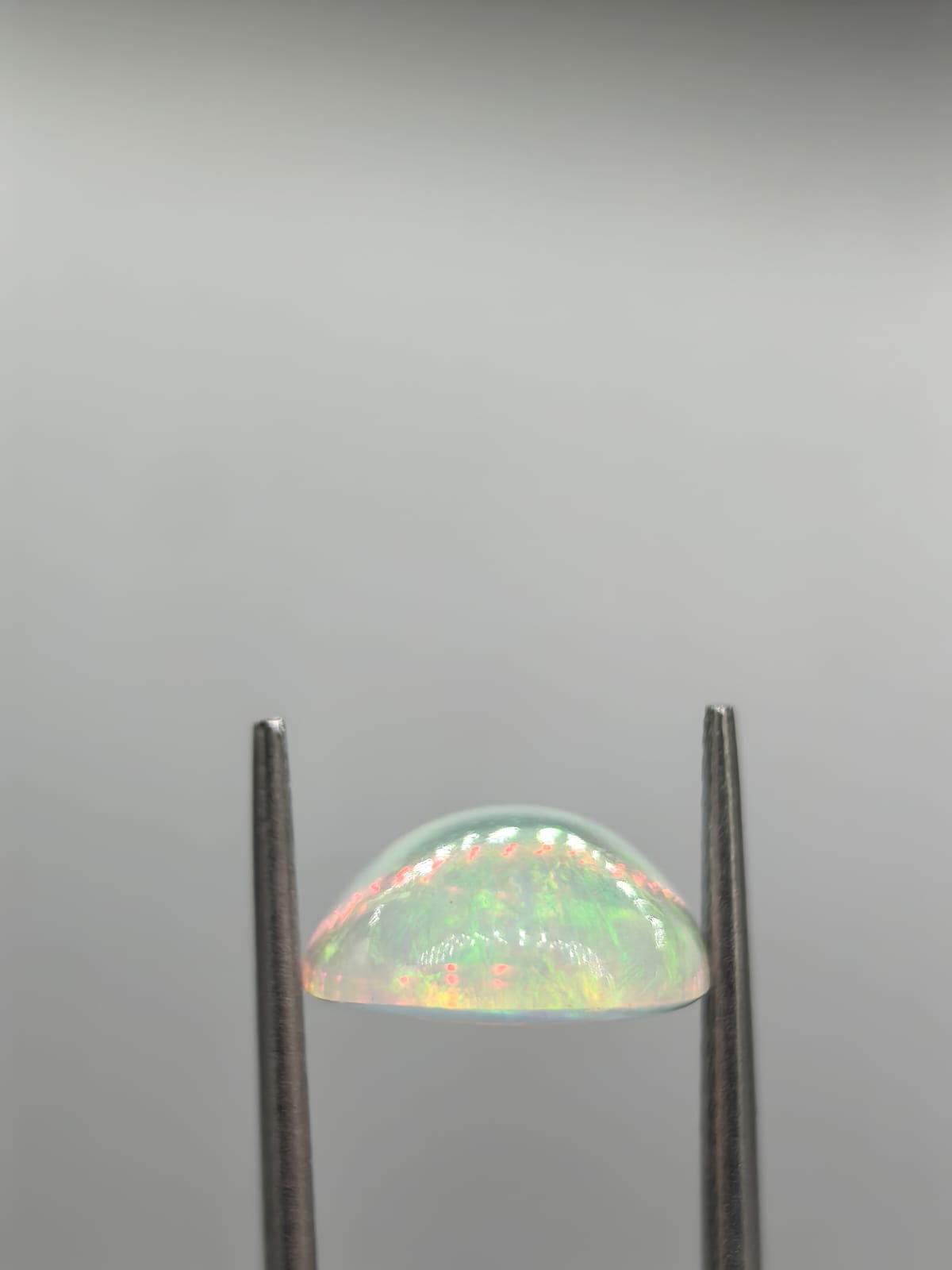 Ópalo ovalado de 5.77ct