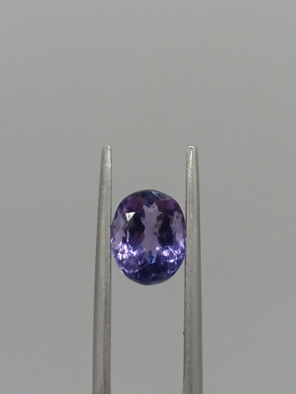 Tanzanita ovalada de 2.13ct