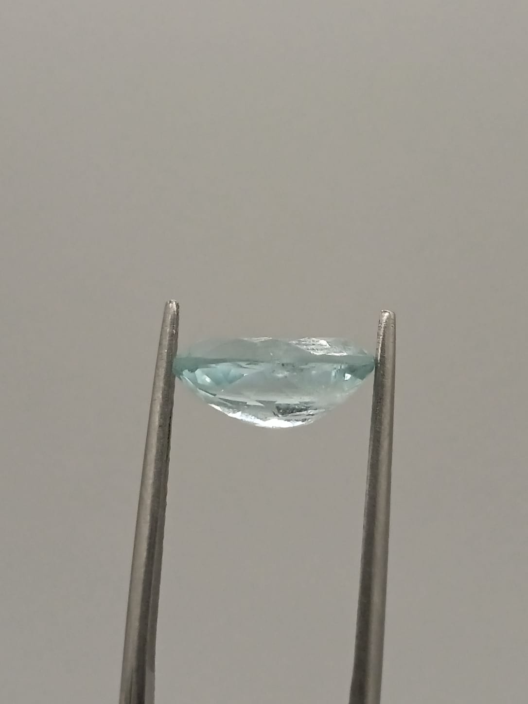 Aguamarina ovalada de 2.65ct