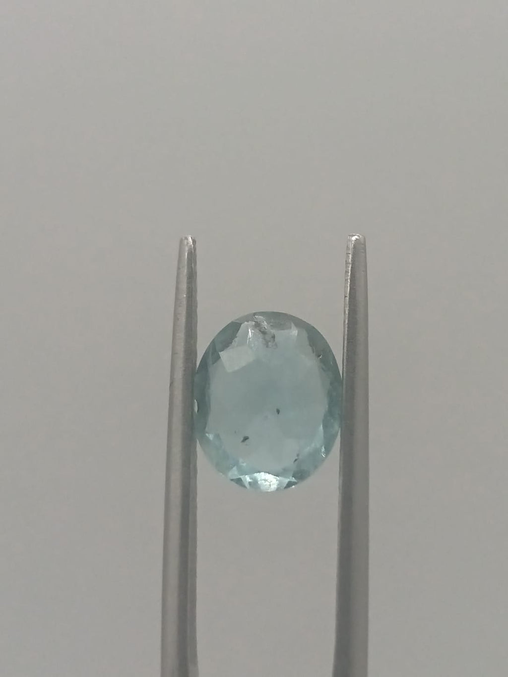 Aguamarina ovalada de 1.79ct