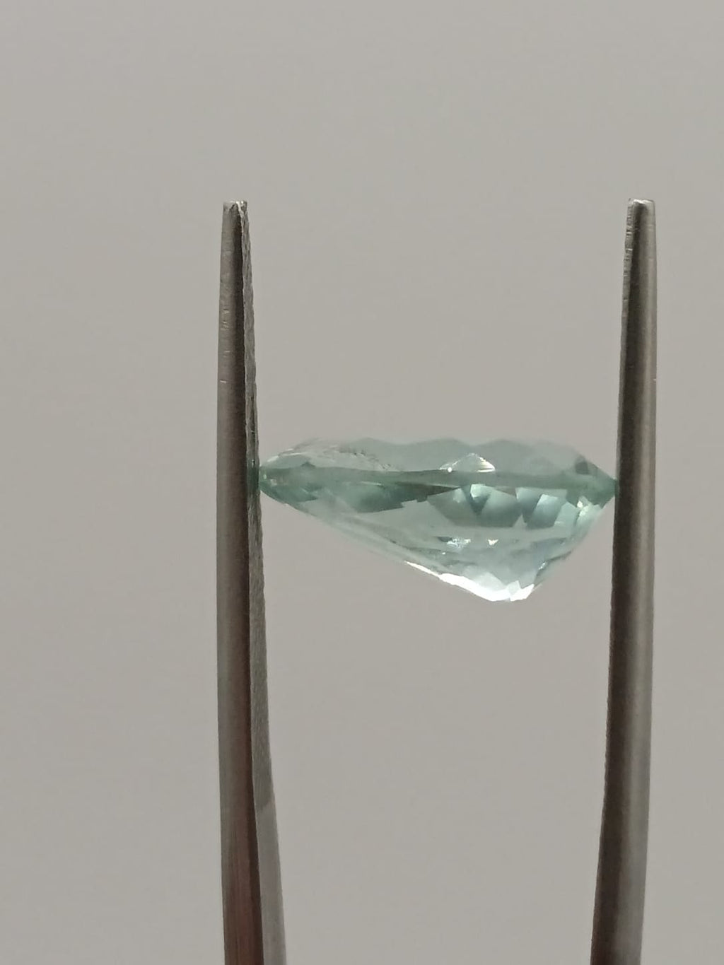 Aguamarina forma de gota de 2.92ct