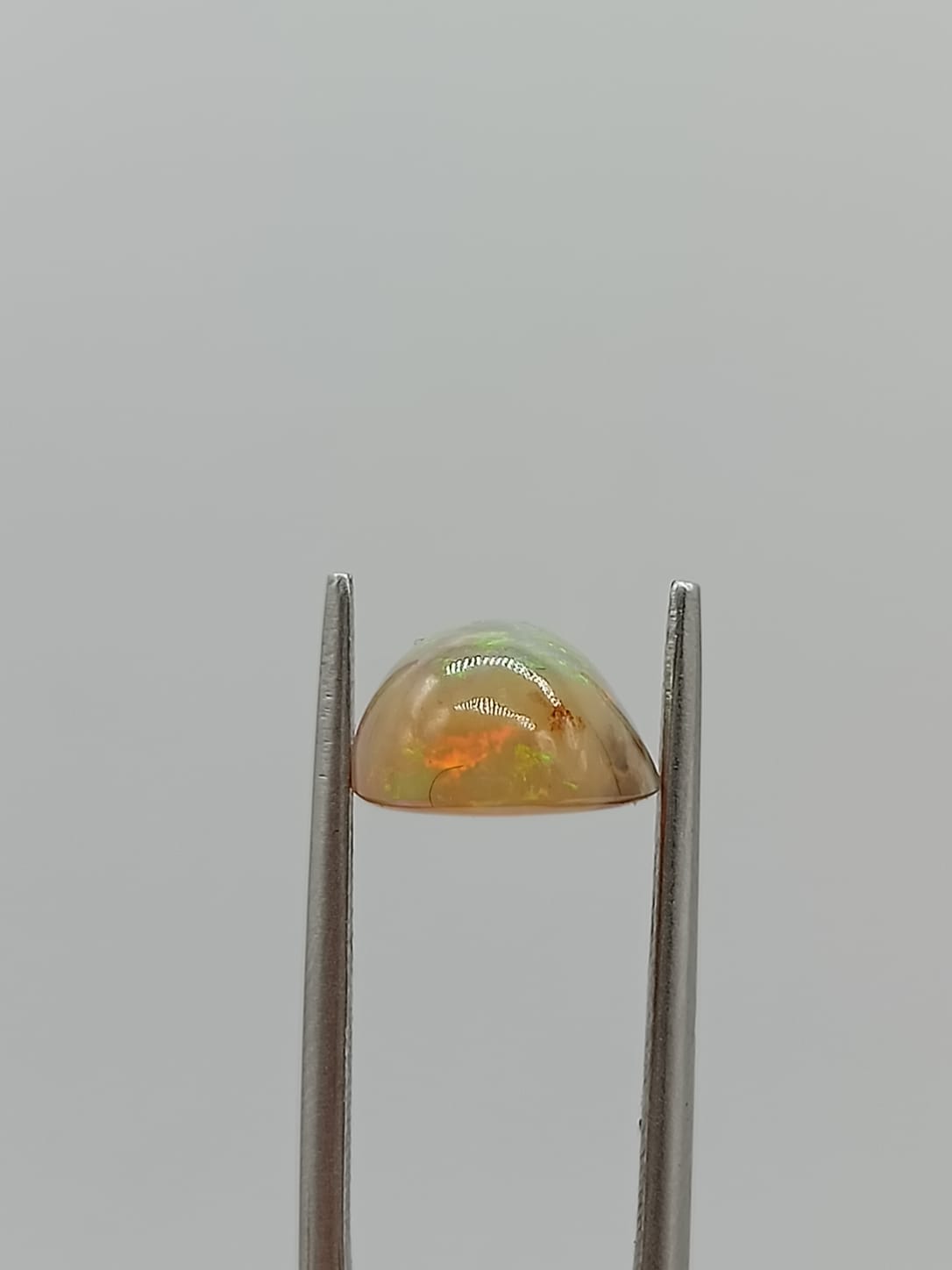 Ópalo ovalado de 2.94ct