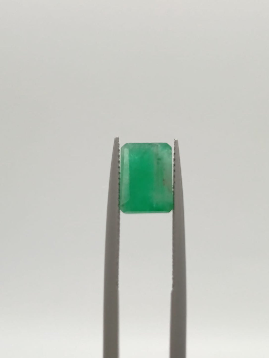 Esmeralda brasileña rectangular de 2.94ct