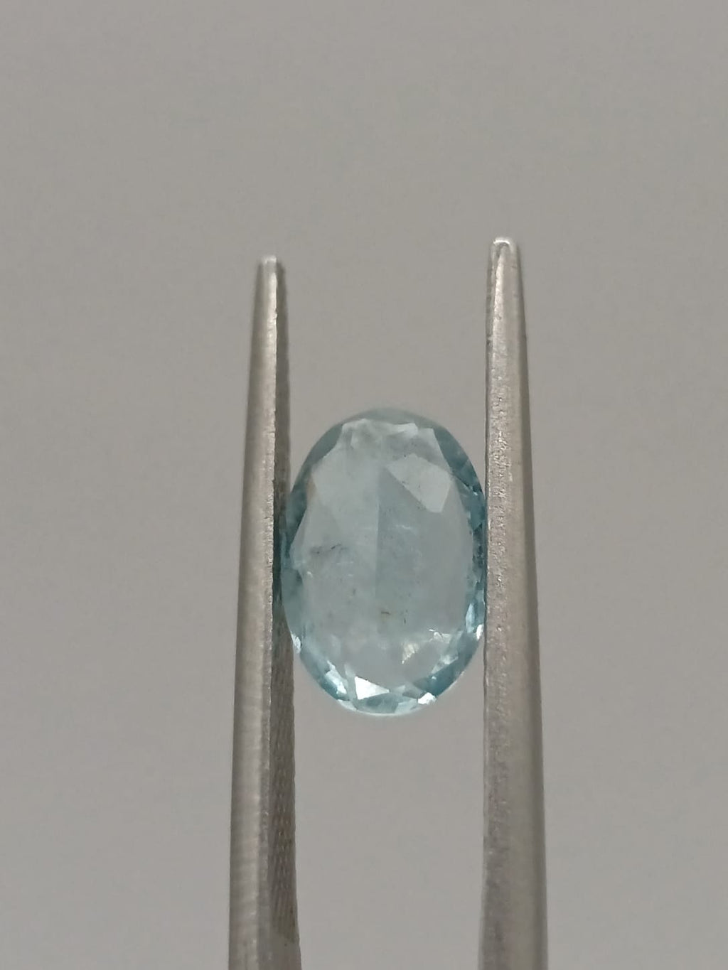Aguamarina ovalada de 1.53ct