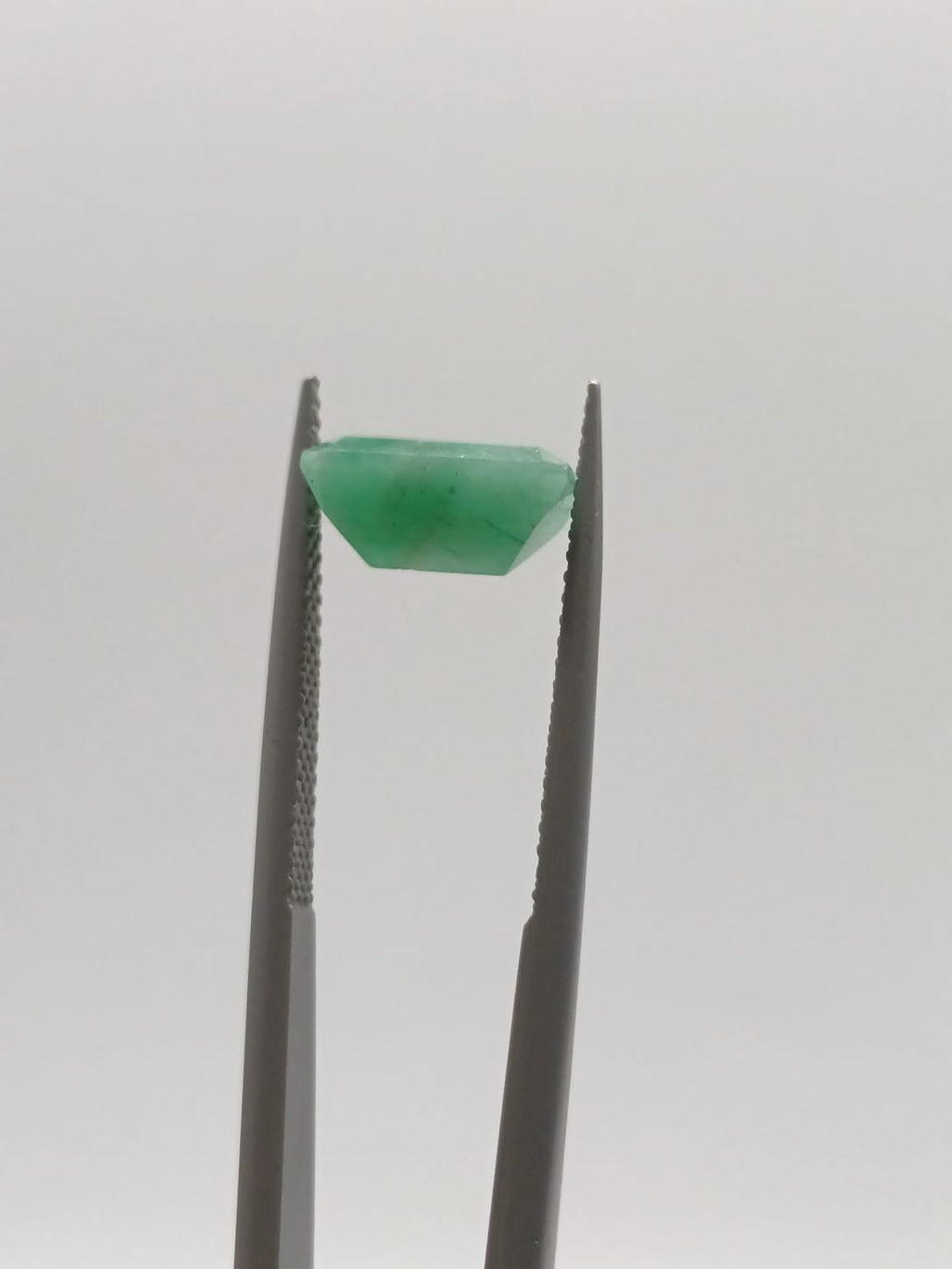 Esmeralda brasileña rectangular de 2.47ct