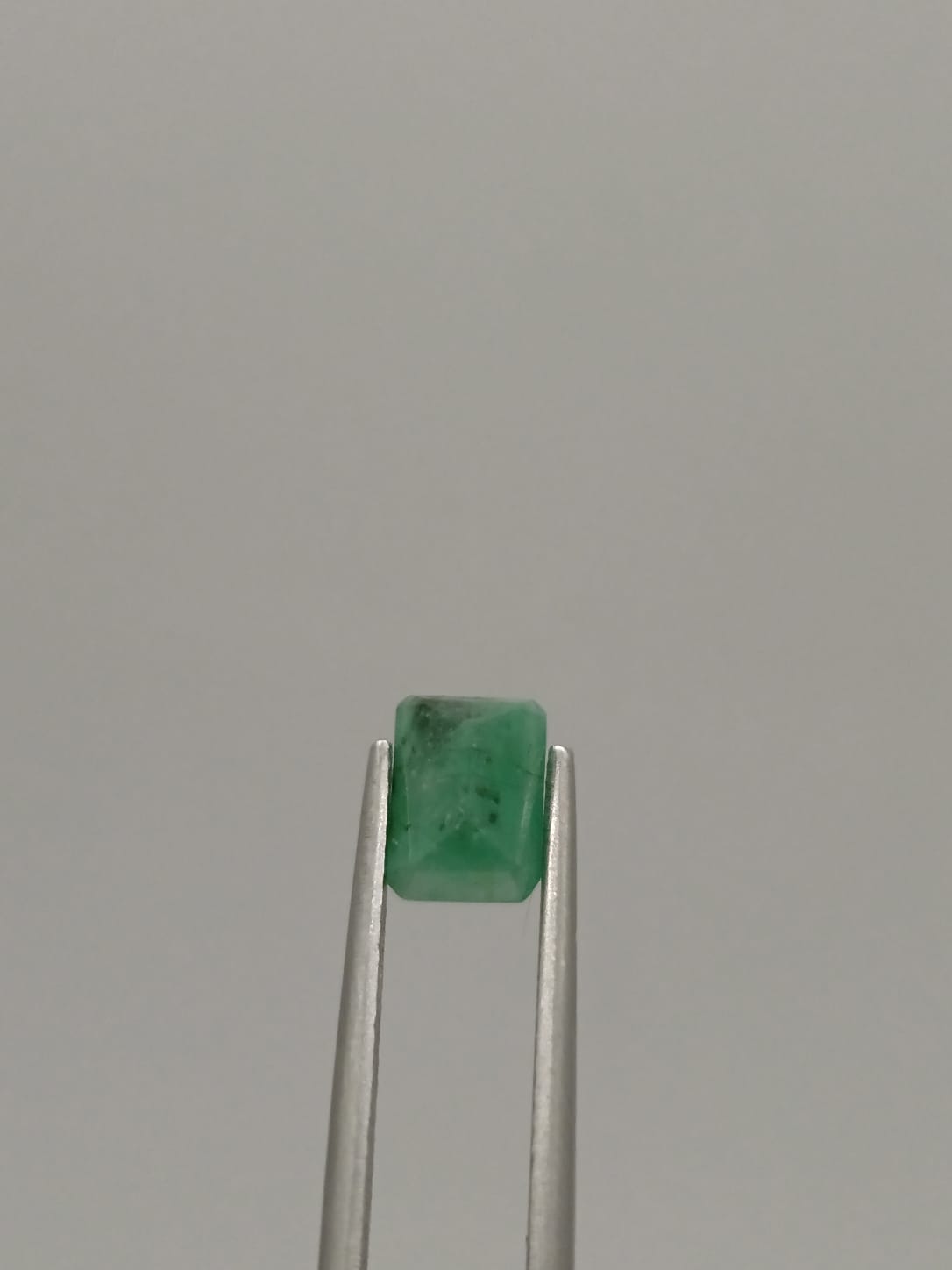 Esmeralda brasileña rectangular de 1.20ct