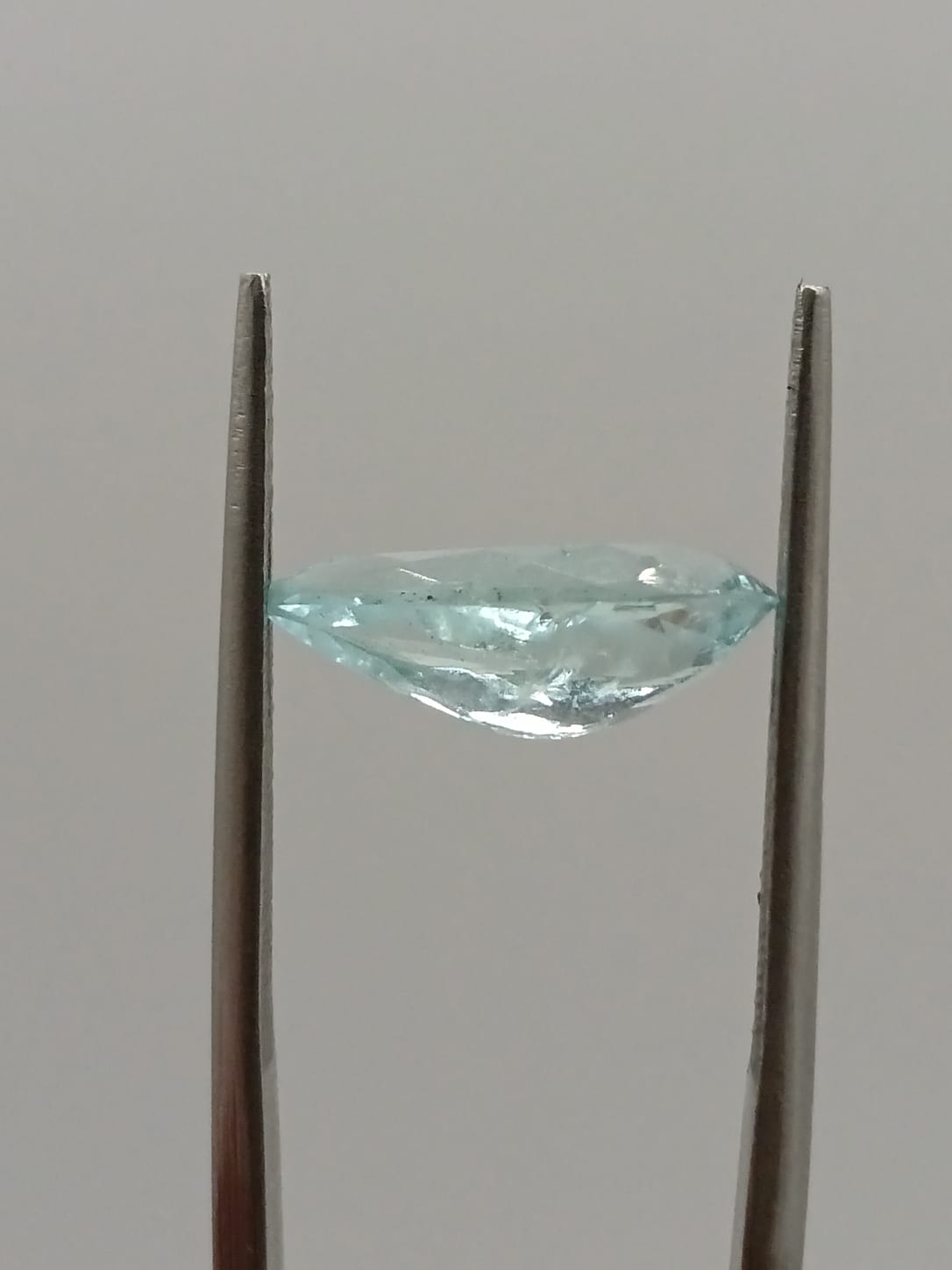 Aguamarina forma de gota de 2.51ct