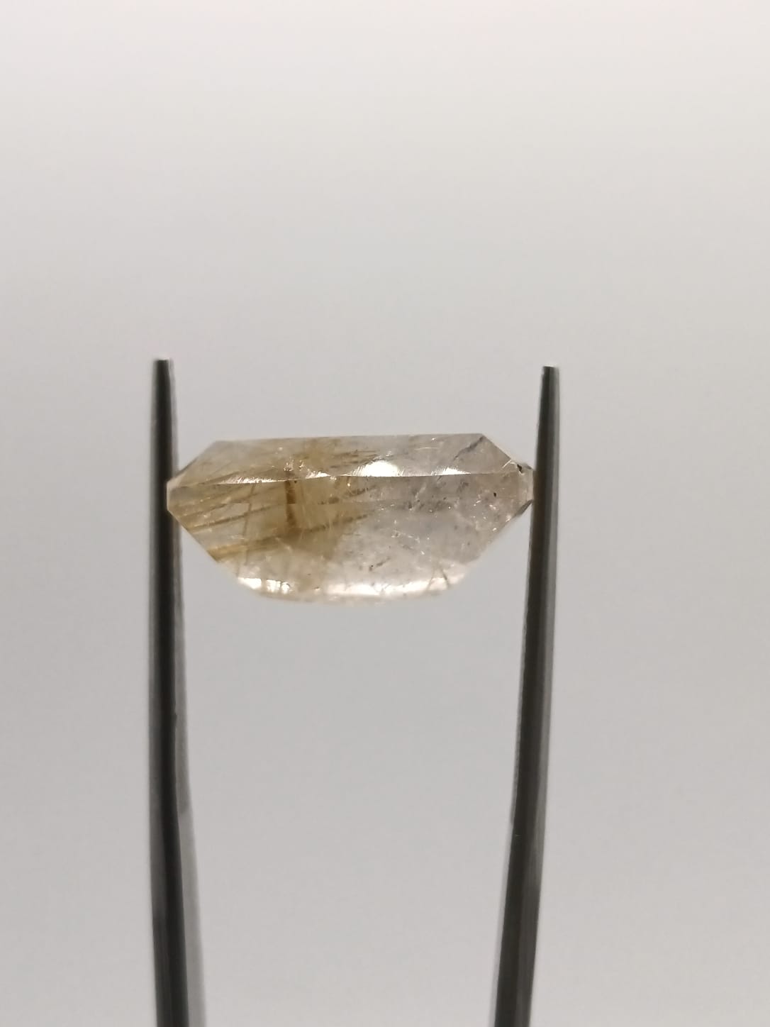 Cuarzo rutilado rectangular de 11.09ct