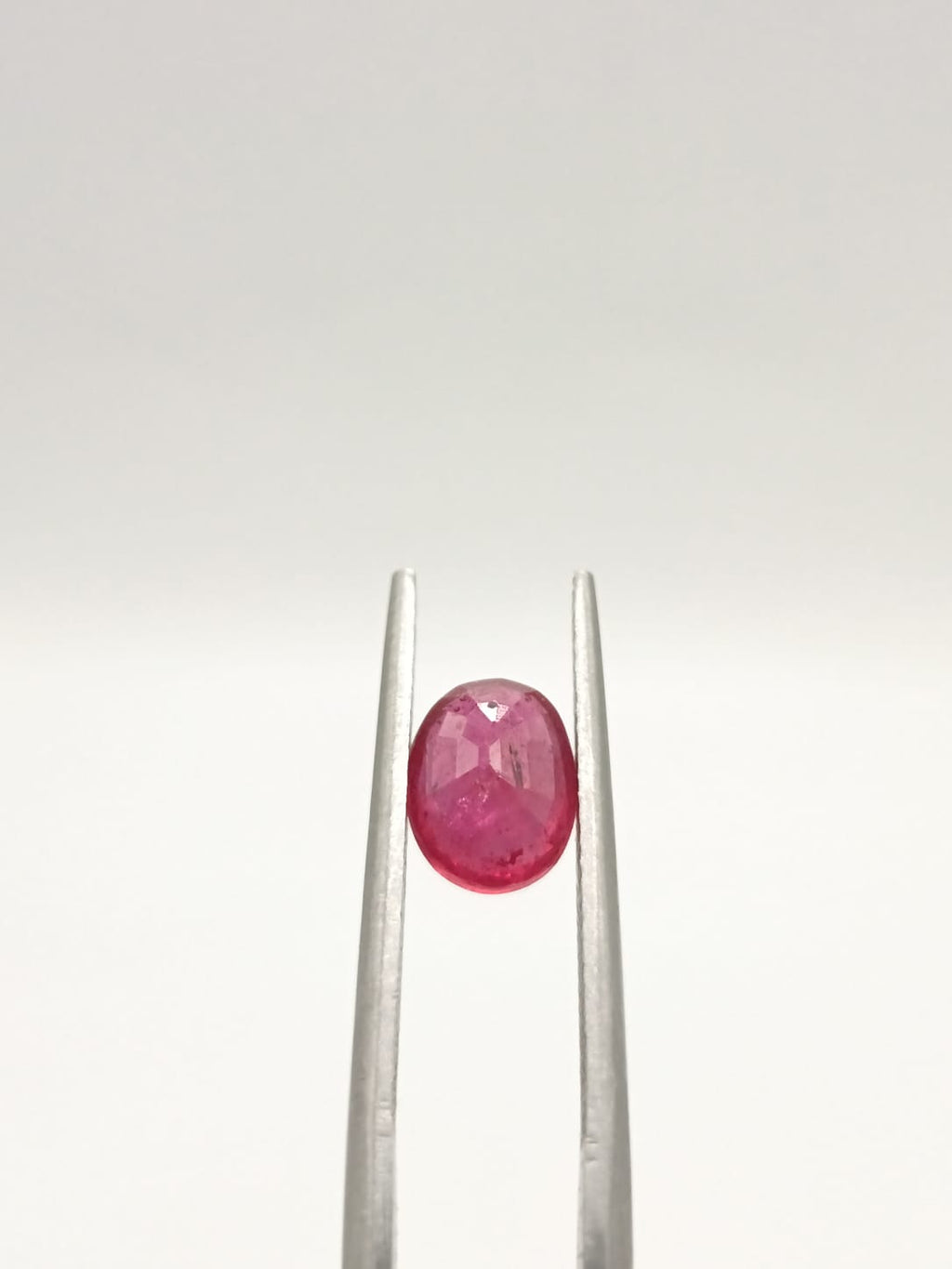 Rubí ovalado de 1.80ct