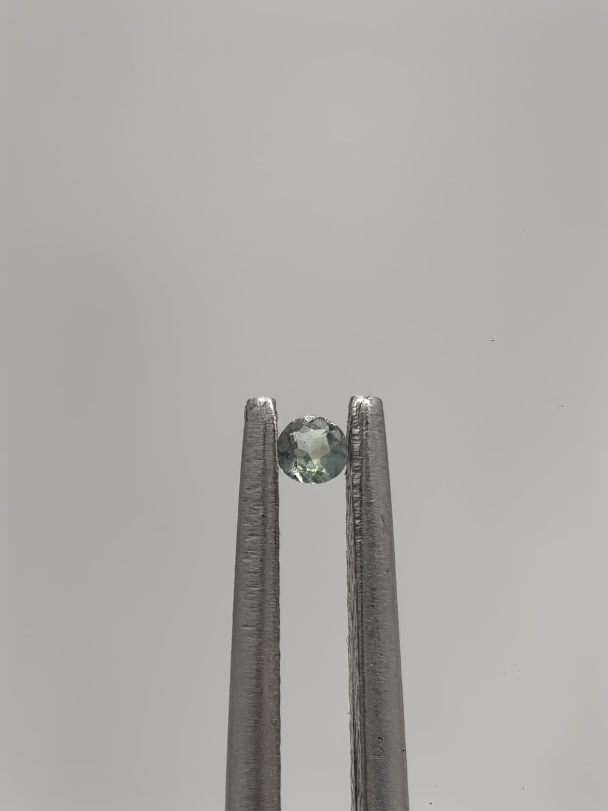 Alexandrita circular, lote de 0.64ct