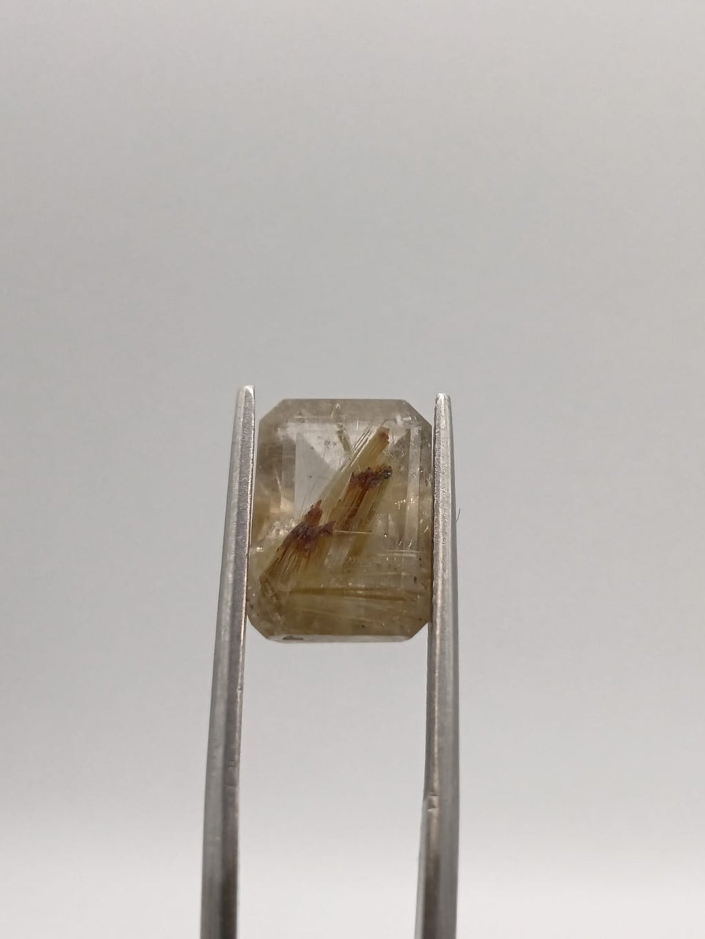 Cuarzo rutilado rectangular de 5.99ct