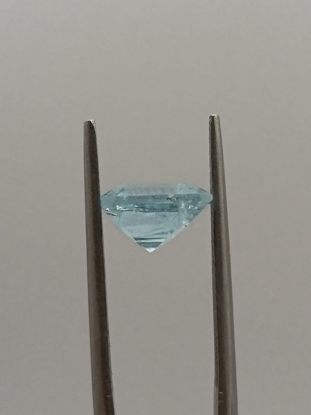 Aguamarina cuadrada de 2.76ct