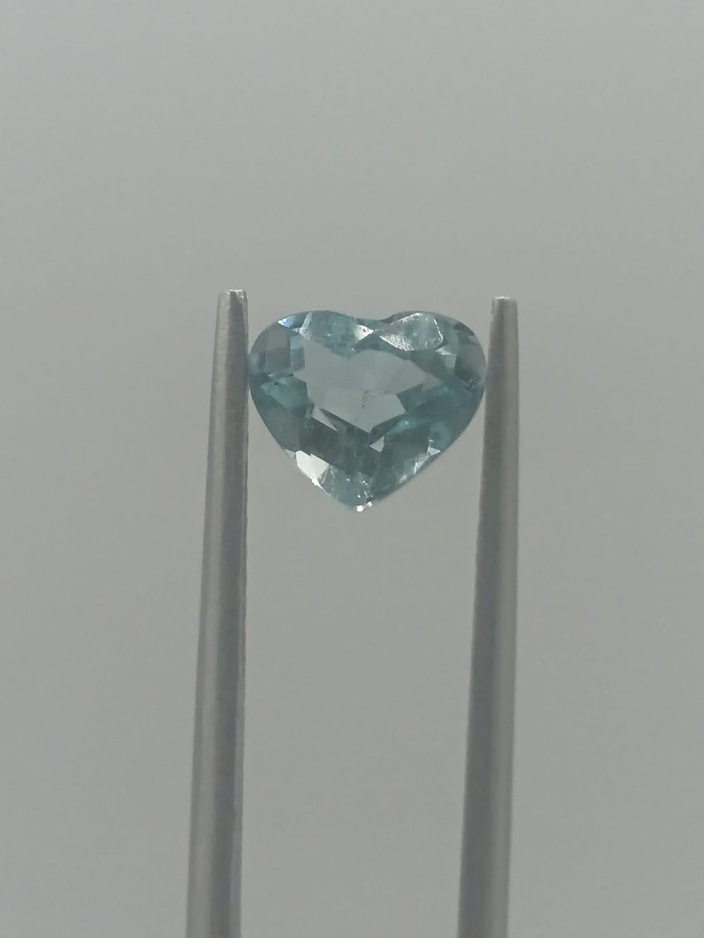 Aguamarina forma de corazón de 1.09ct