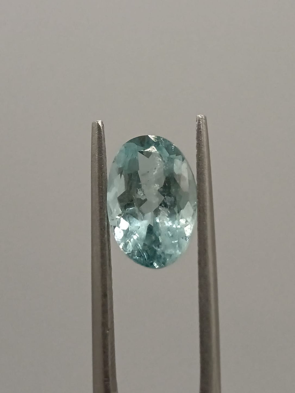 Aguamarina ovalada de 2.19ct