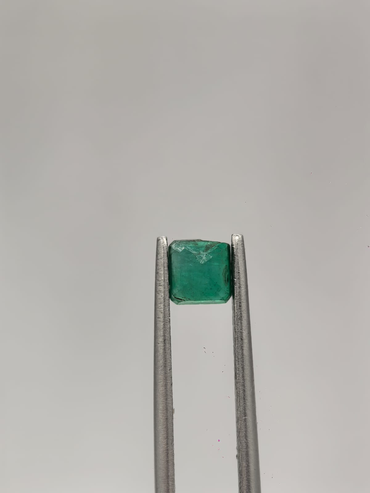 Esmeralda colombiana cuadrada de 0.58ct