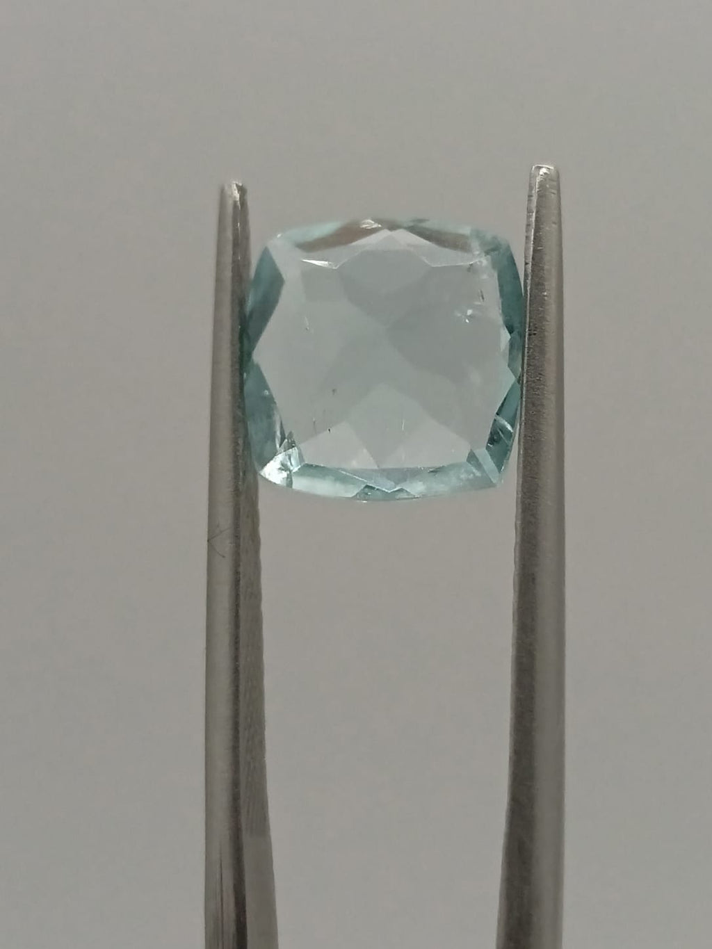 Aguamarina cuadrada de 2.85ct