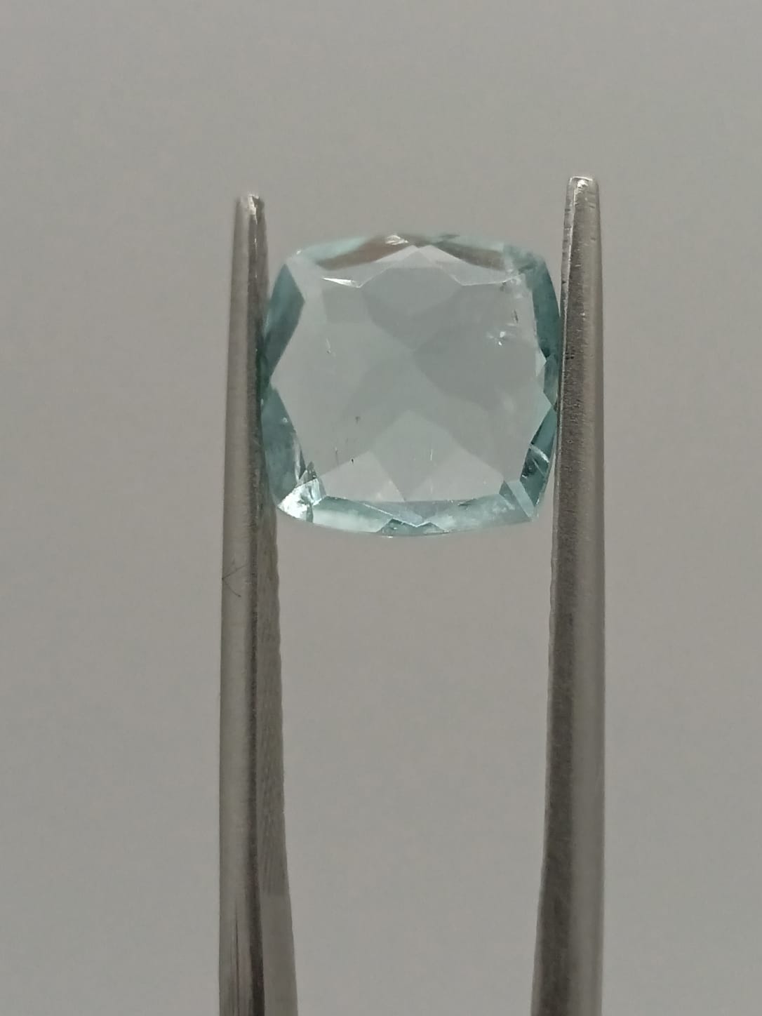 Aguamarina cuadrada de 2.85ct