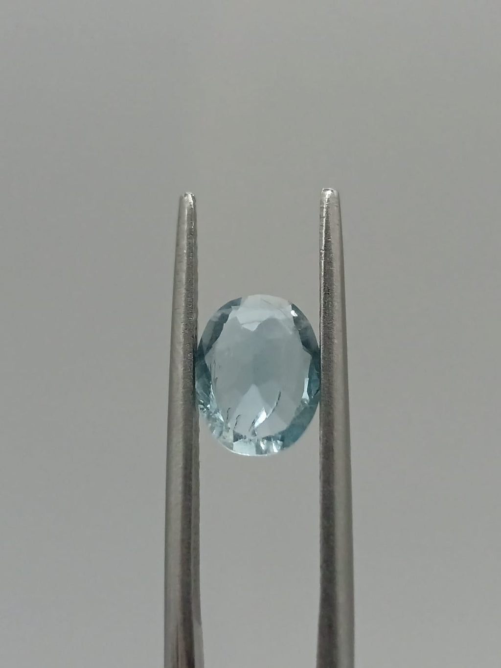Aguamarina ovalada de 1.07ct