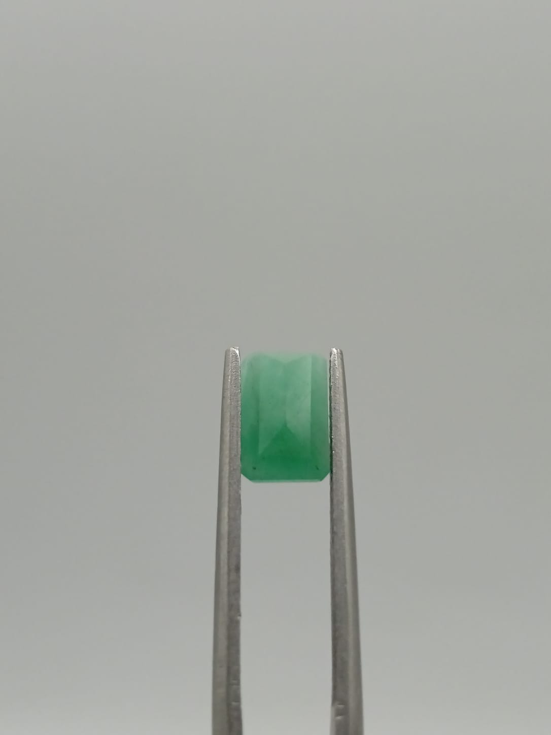 Esmeralda brasileña rectangular de 1.33ct