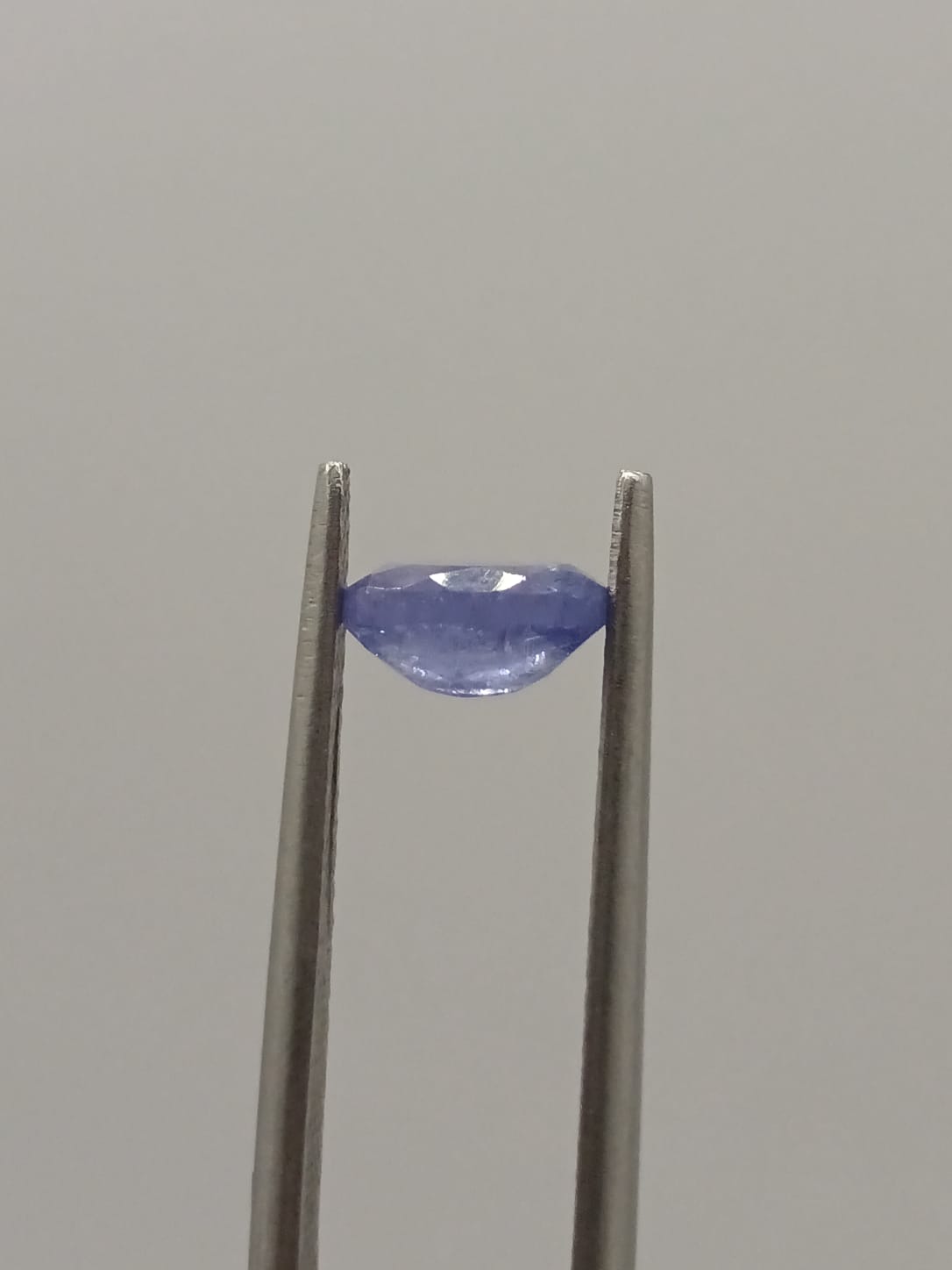 Tanzanita ovalada de 0.92ct