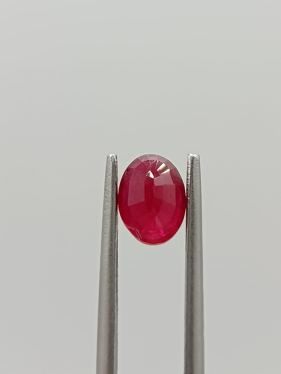 Rubí ovalado de 1.12ct