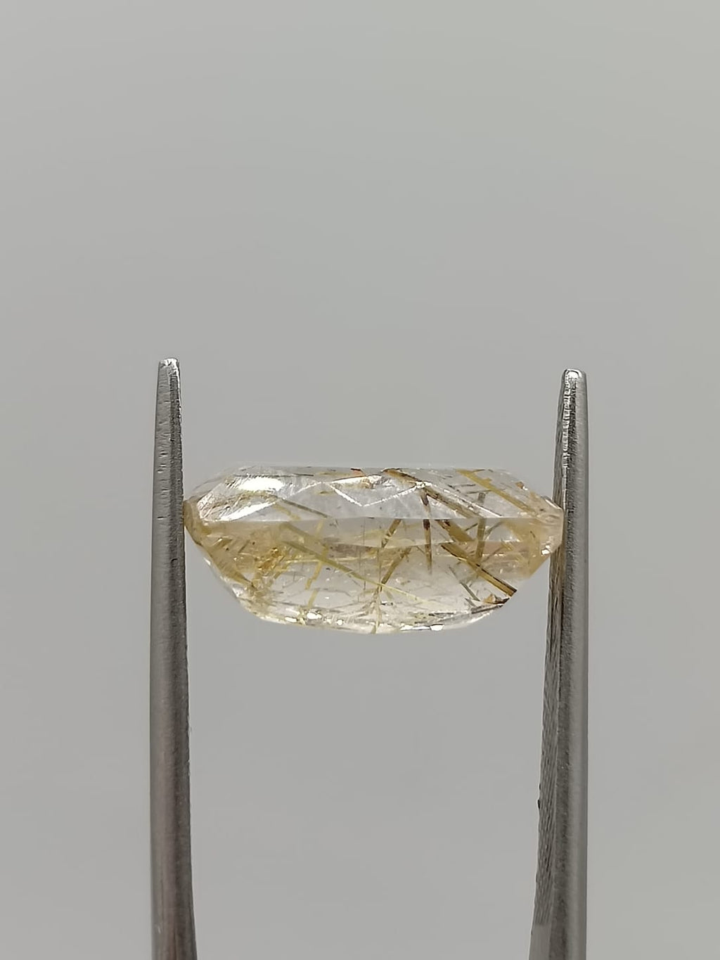Cuarzo rutilado rectangular de 6.77ct