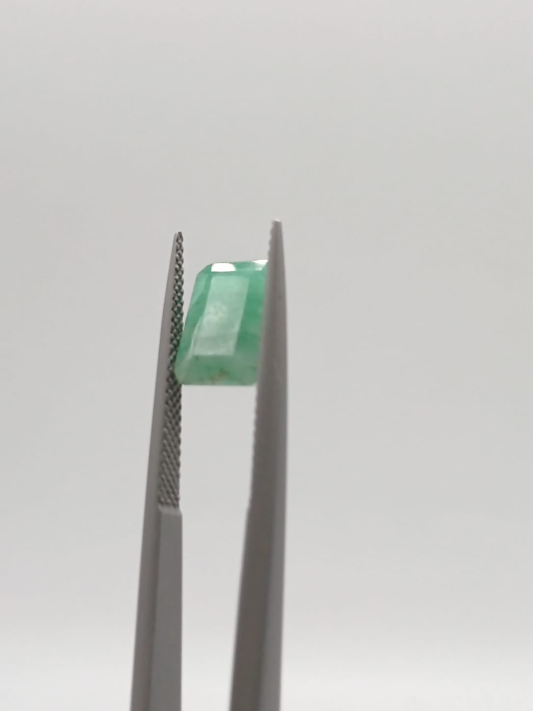 Esmeralda brasileña rectangular de 2.98ct