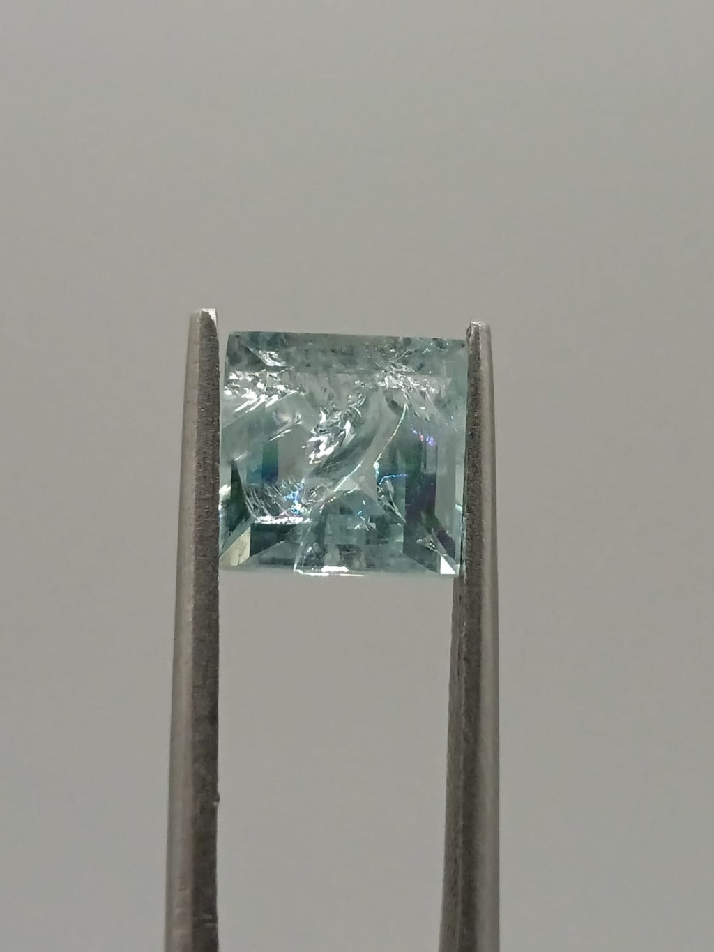 Aguamarina cuadrada de 2.50ct