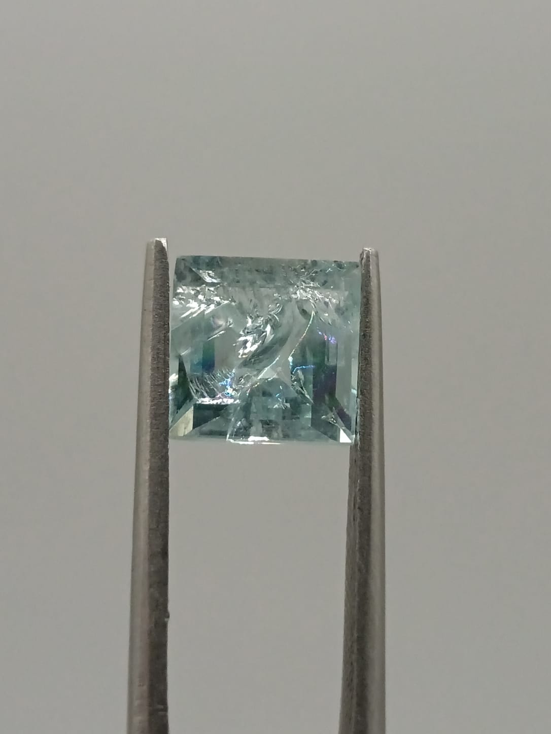 Aguamarina cuadrada de 2.50ct