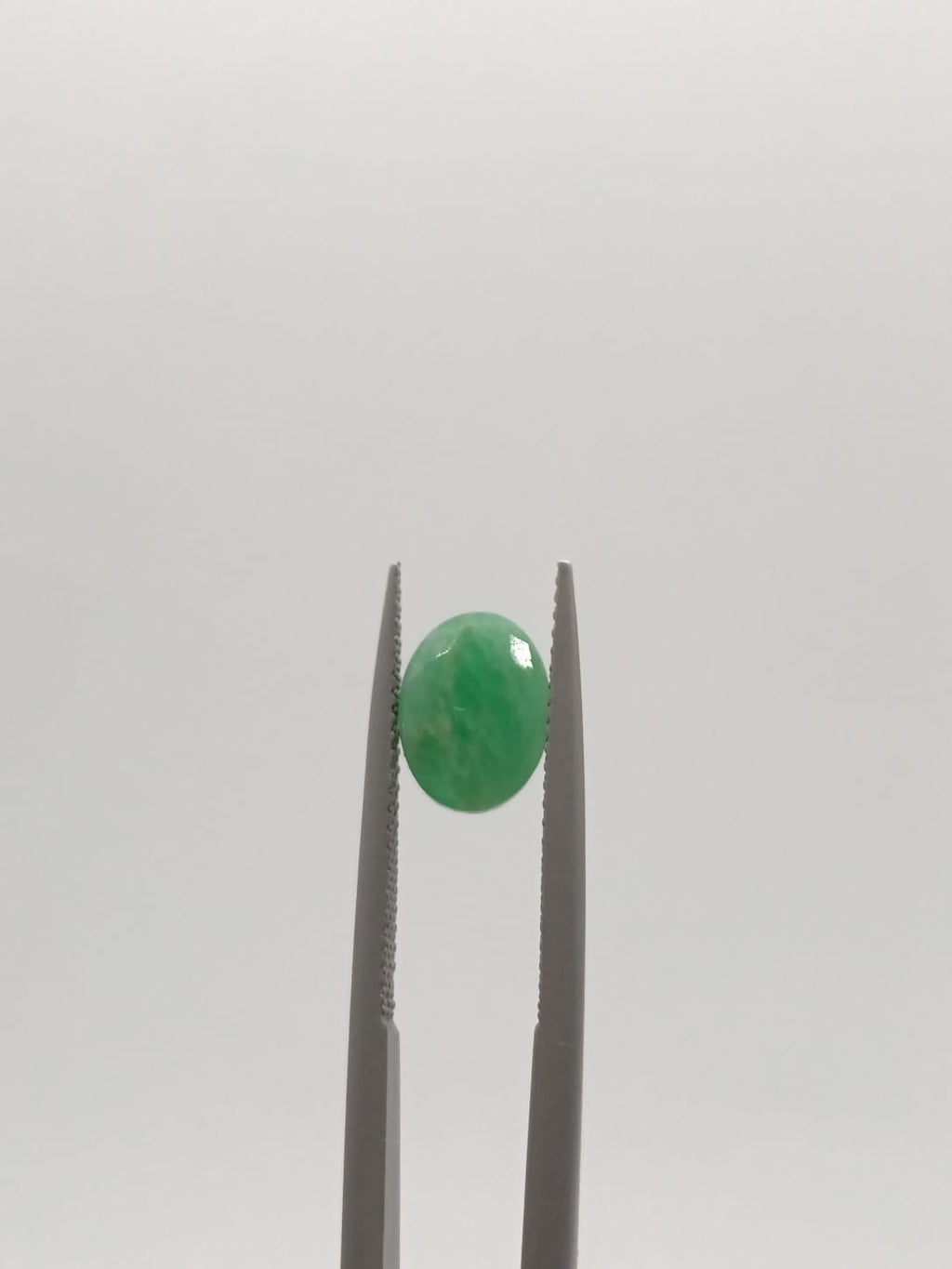 Esmeralda brasileña ovalada de 1.75ct