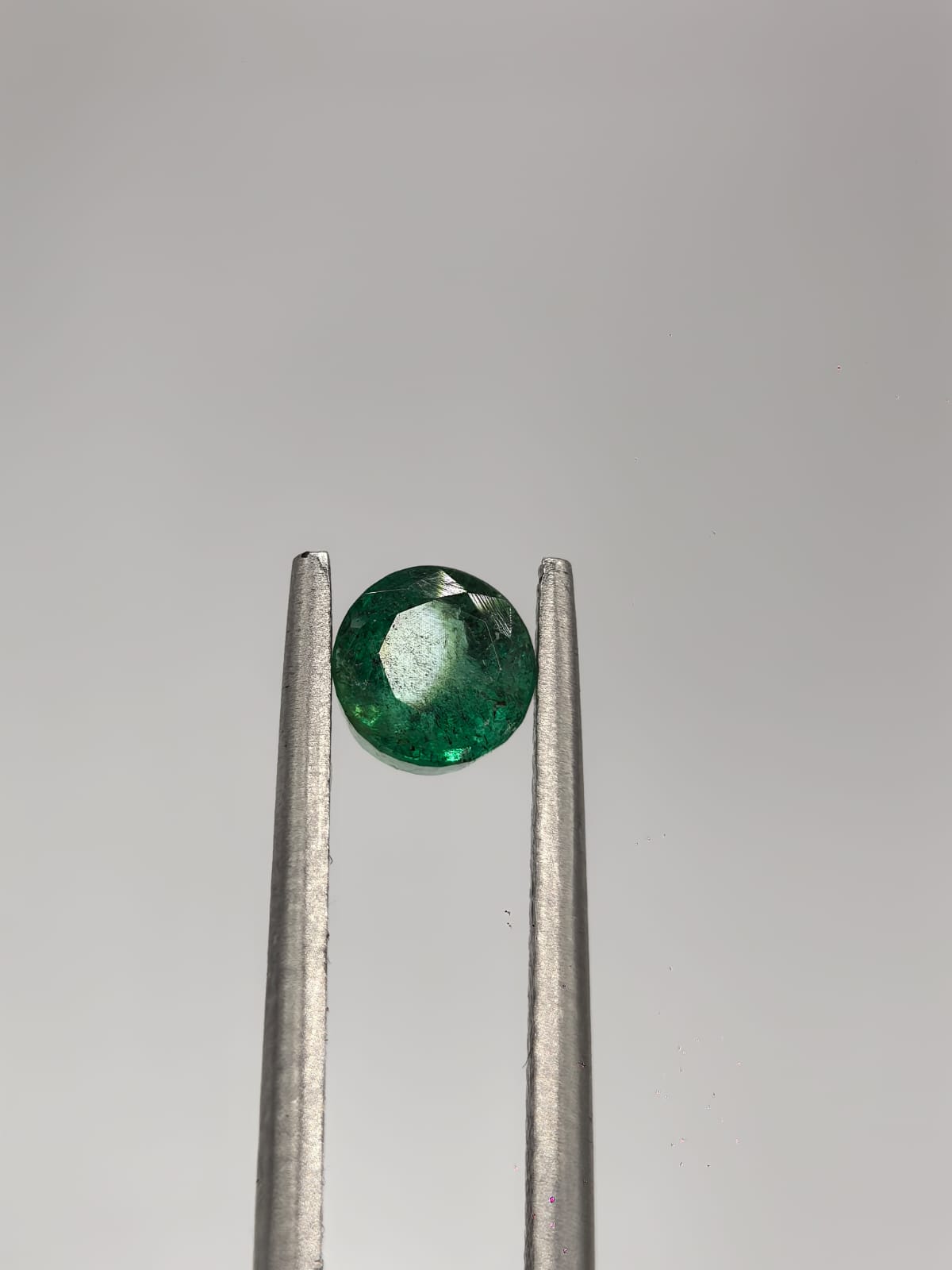 Esmeralda colombiana circular de 0.52ct