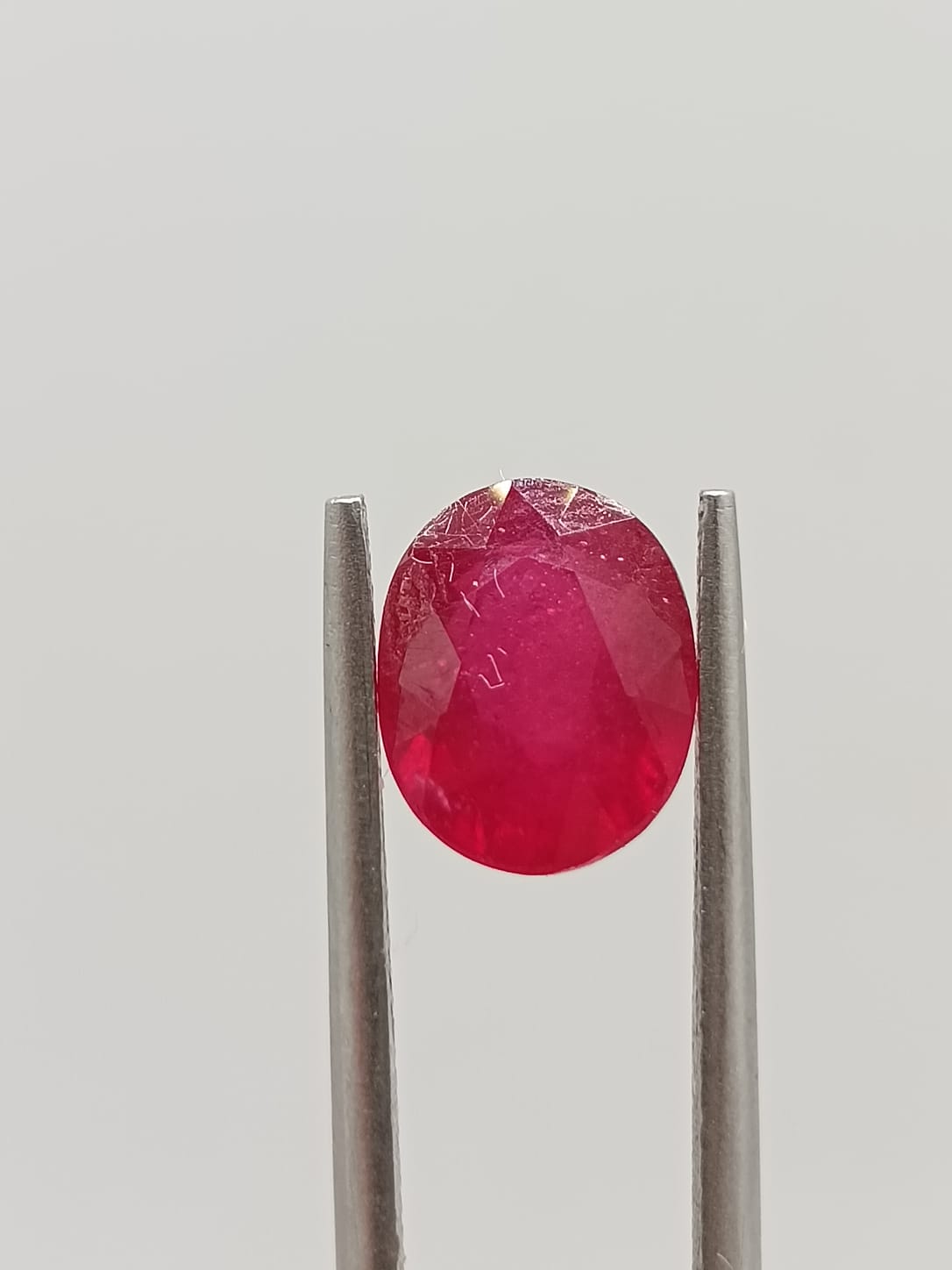 Rubí ovalado de 3.17ct