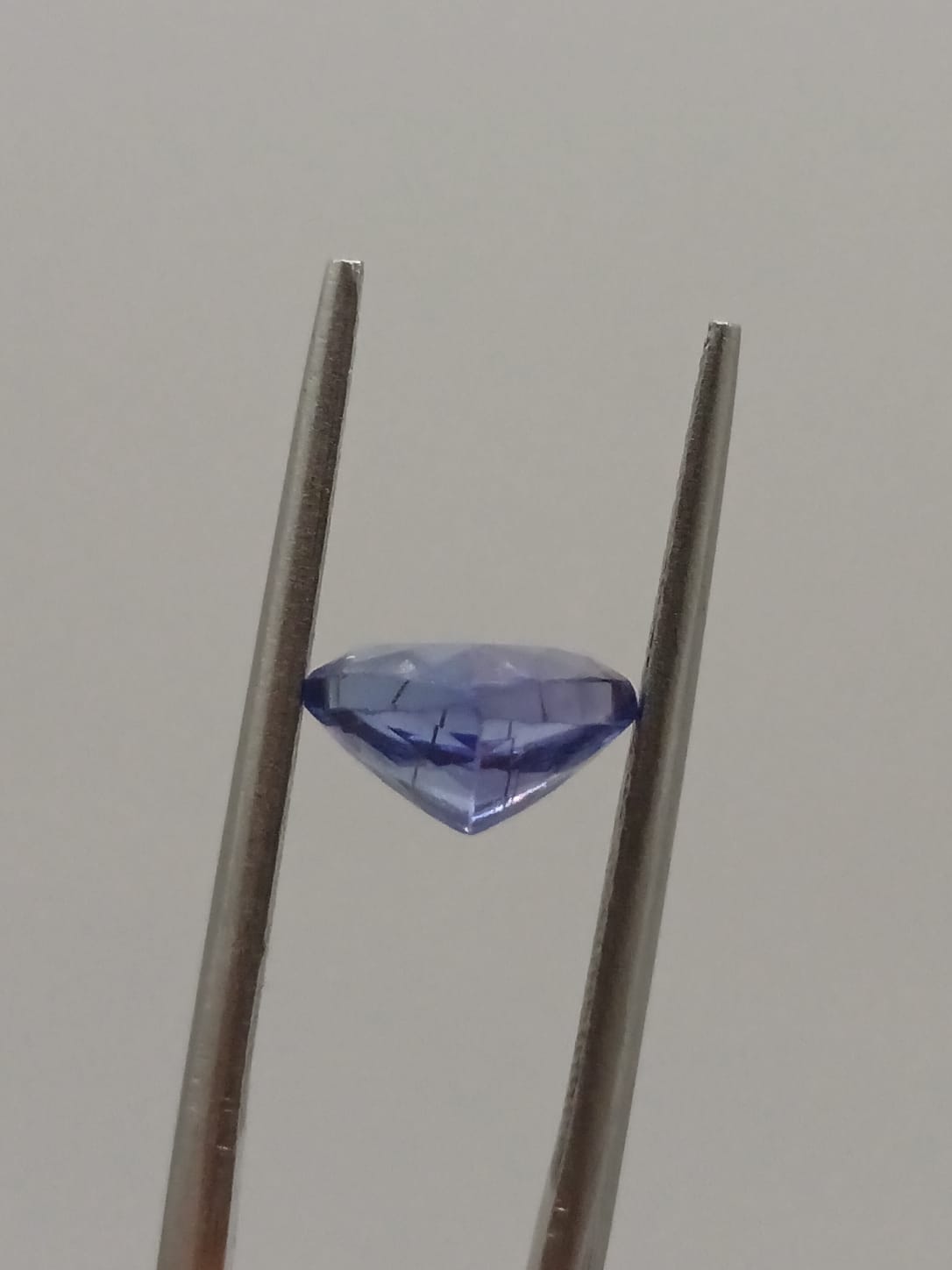 Tanzanita corte trillion de 1.83ct