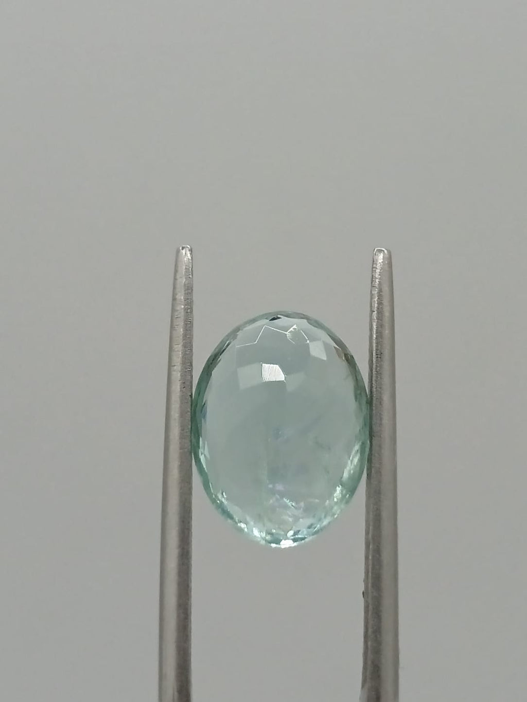 Aguamarina ovalada de 3.22ct