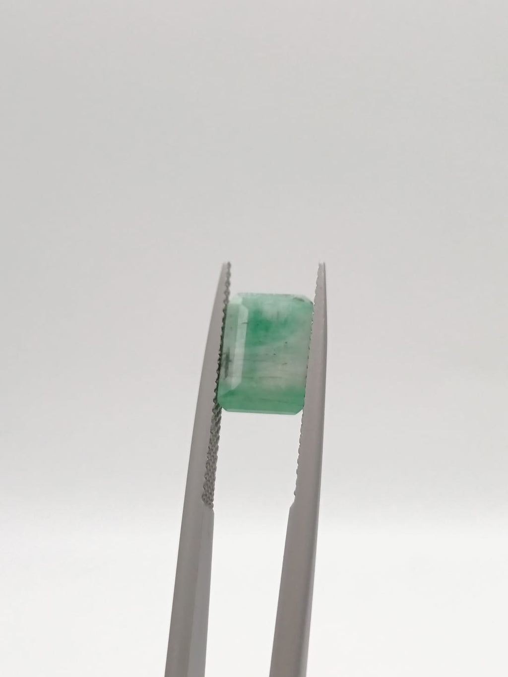 Esmeralda brasileña rectangular de 3.22ct