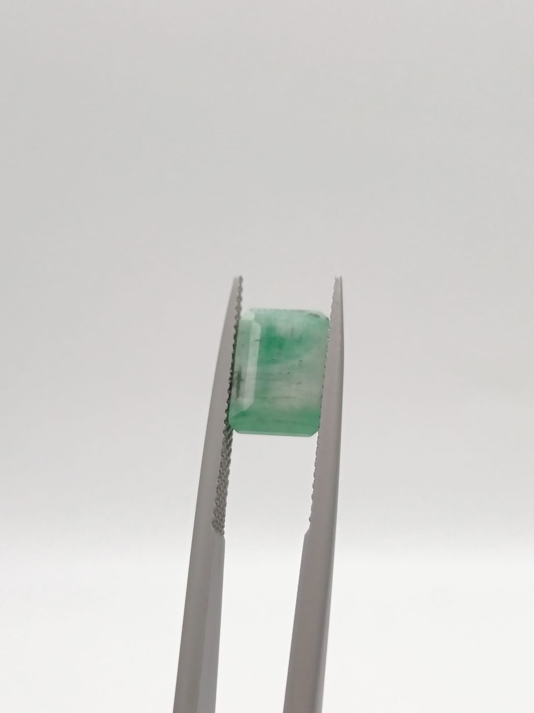 Esmeralda brasileña rectangular de 3.22ct