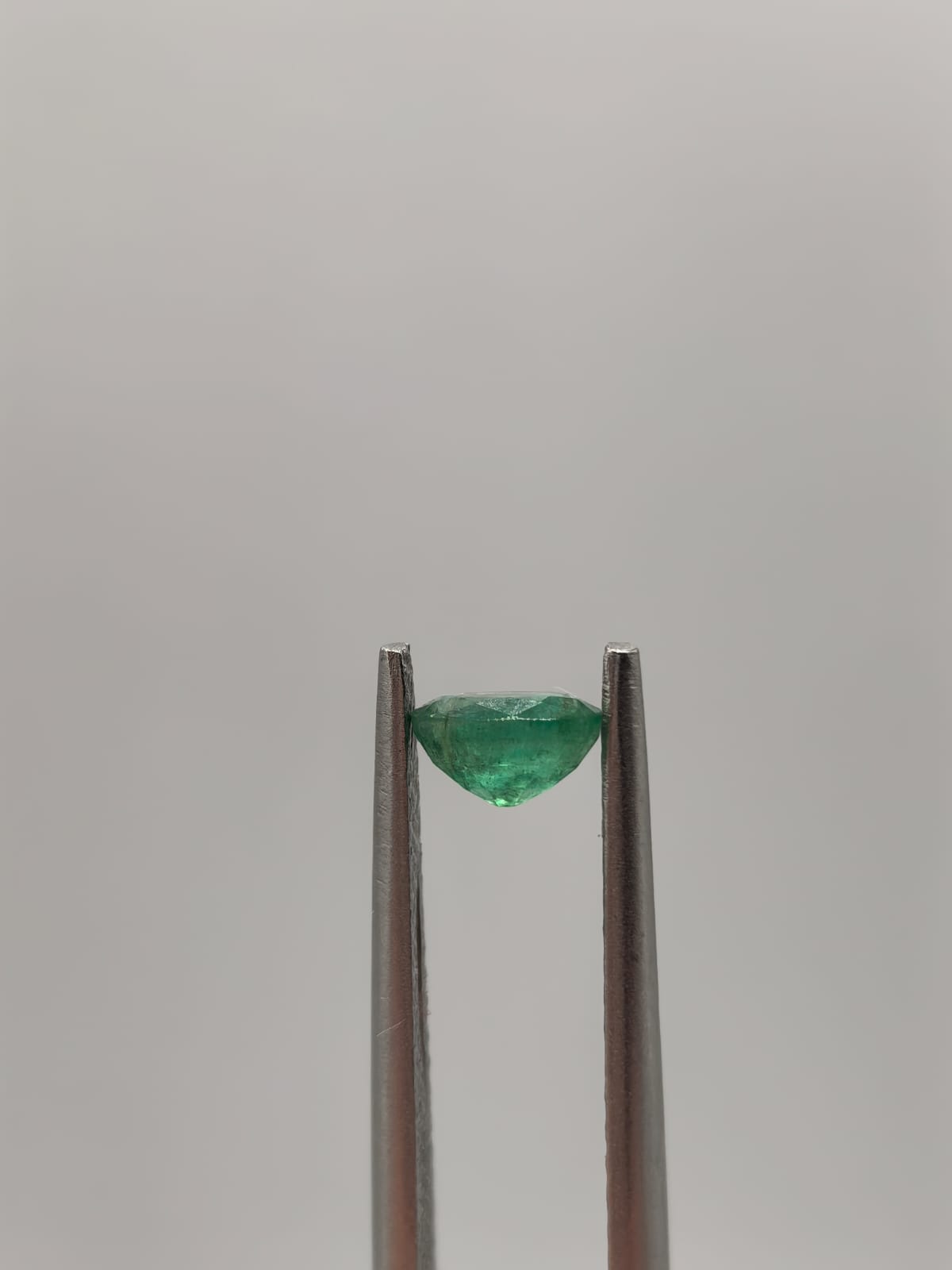 Esmeralda colombiana ovalado 0.34ct