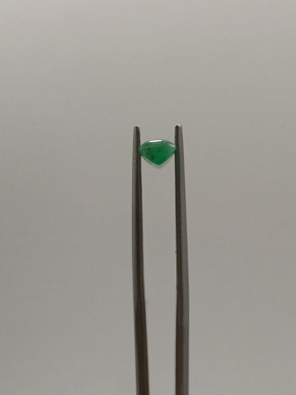 Esmeralda brasileña rectangular de 0.91ct