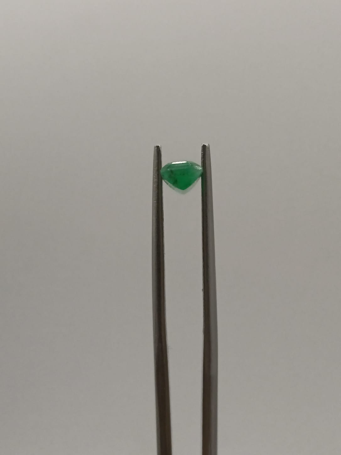 Esmeralda brasileña rectangular de 0.91ct