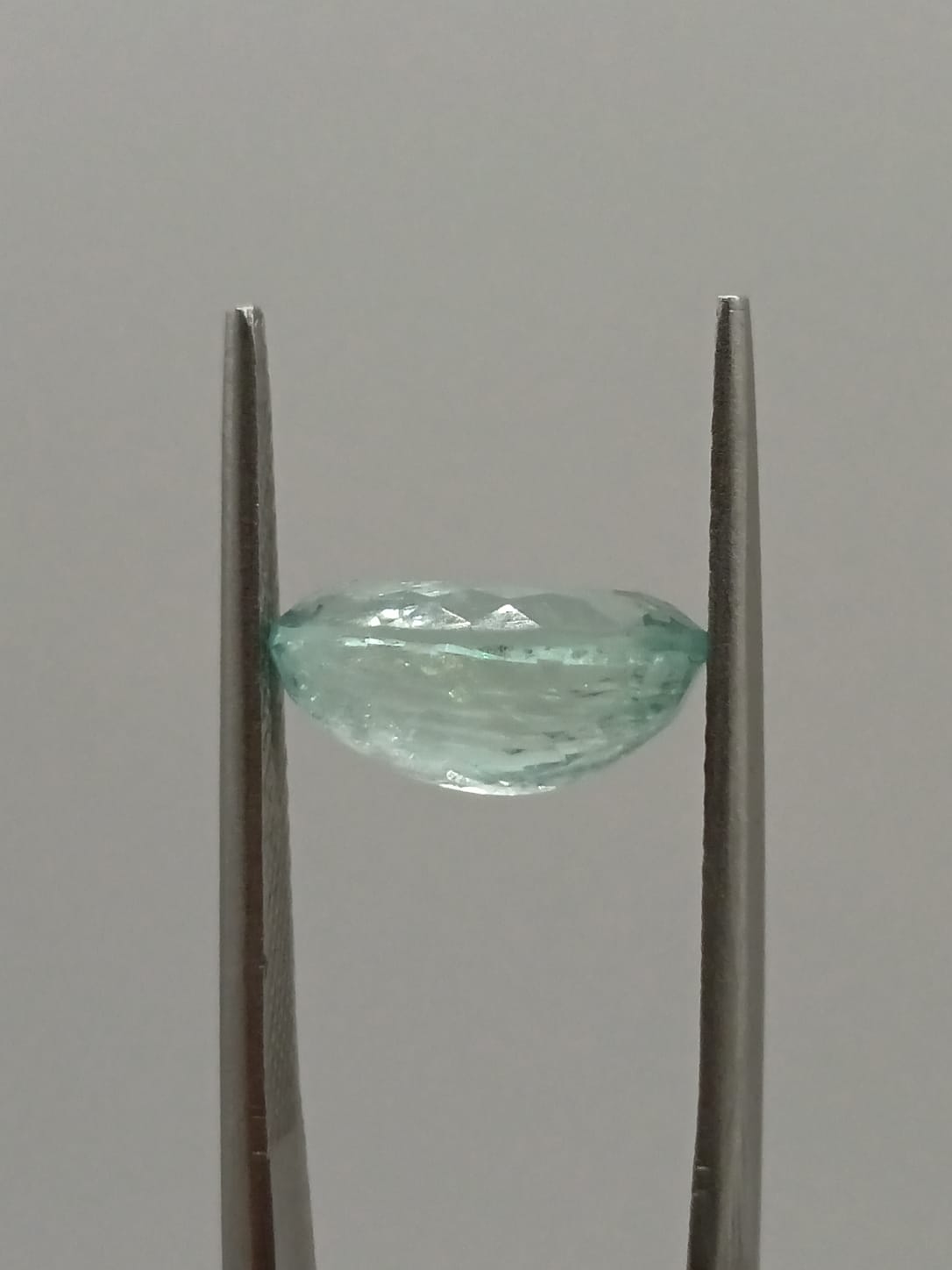 Aguamarina ovalada de 3.22ct