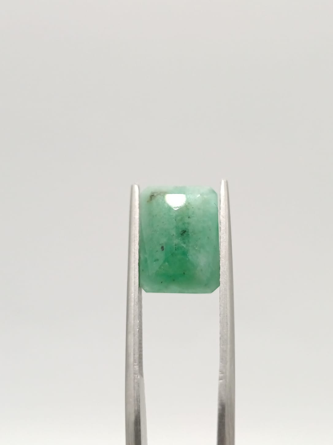 Esmeralda brasileña rectangular de 3.63ct