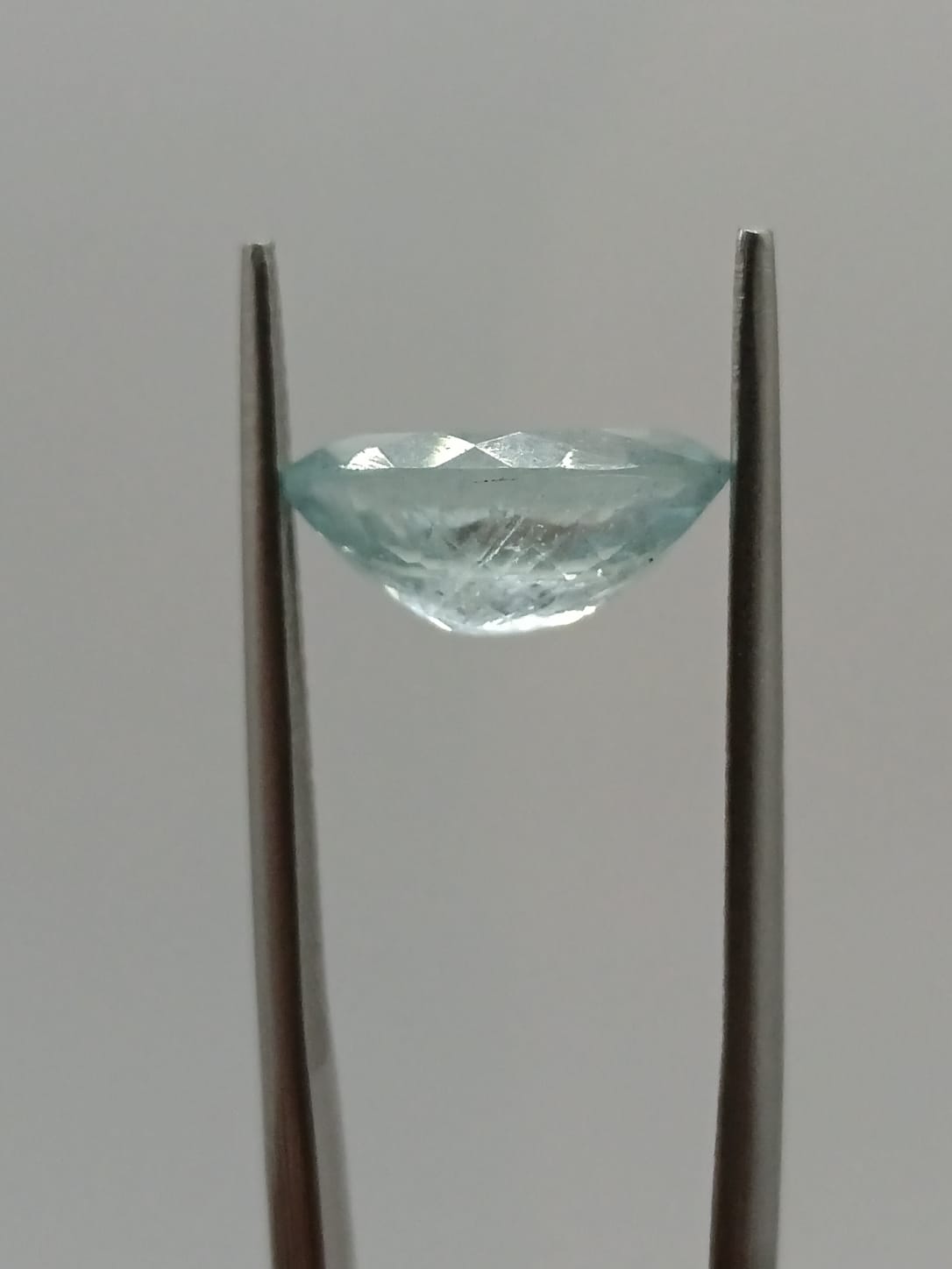 Aguamarina ovalada de 2.87ct