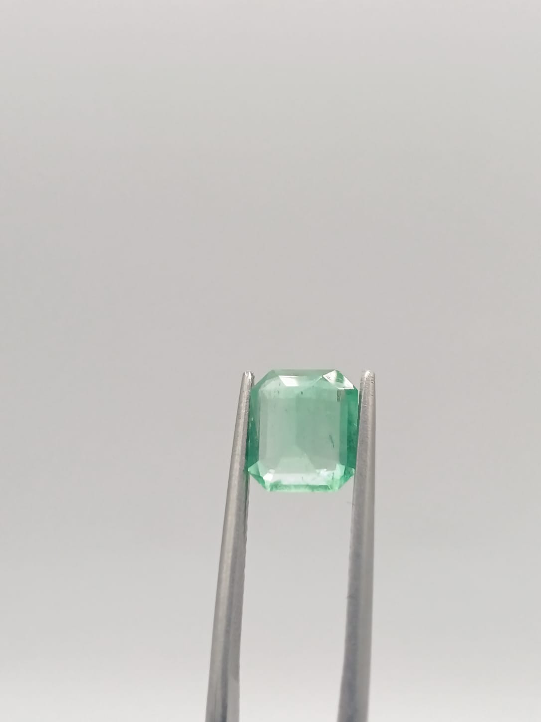 Esmeralda colombiana rectangular de 1.97ct