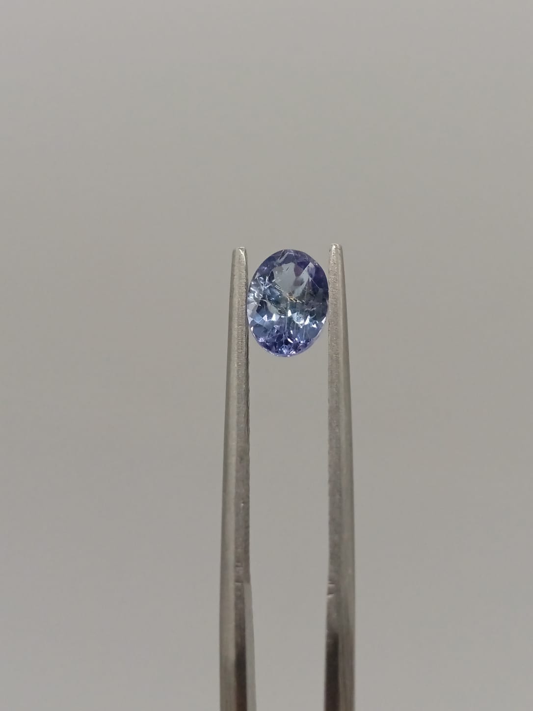 Tanzanita ovalada de 0.86ct
